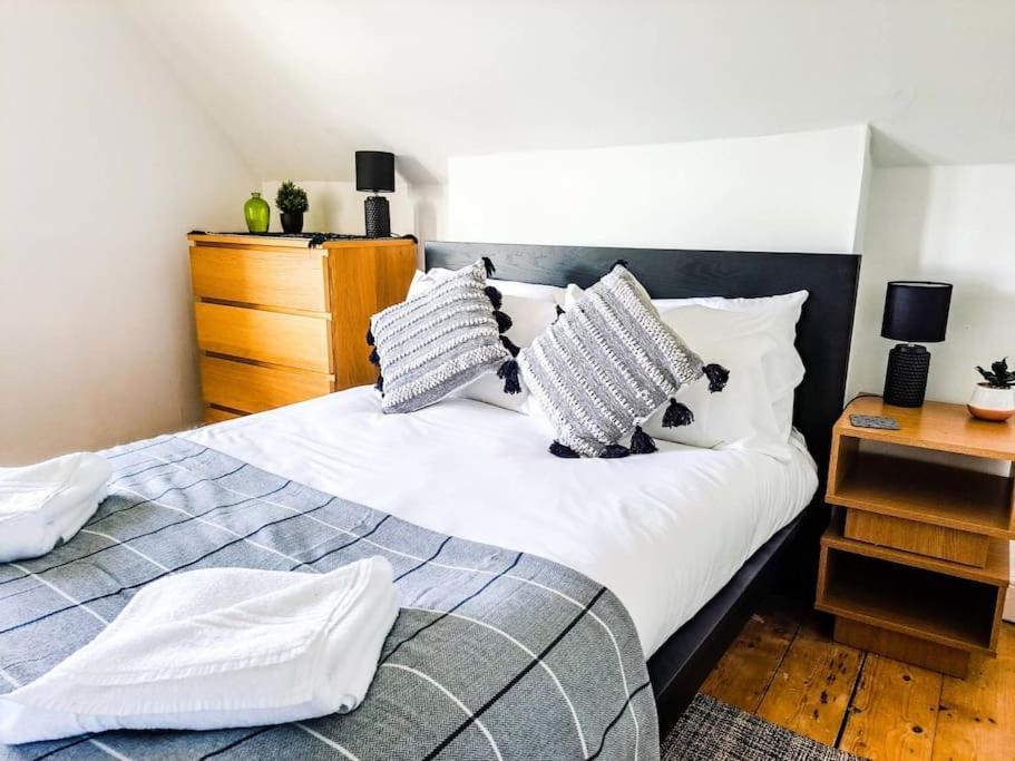 3 Bed Flat Near To Cardiff And Cardiff Bay Daire Dış mekan fotoğraf