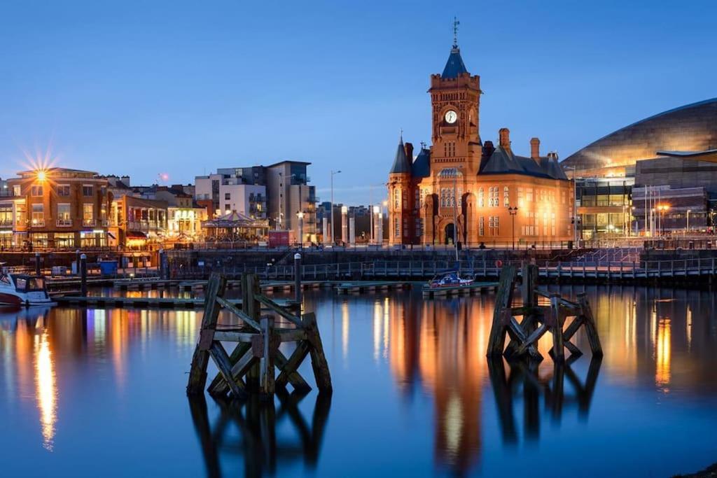 3 Bed Flat Near To Cardiff And Cardiff Bay Daire Dış mekan fotoğraf